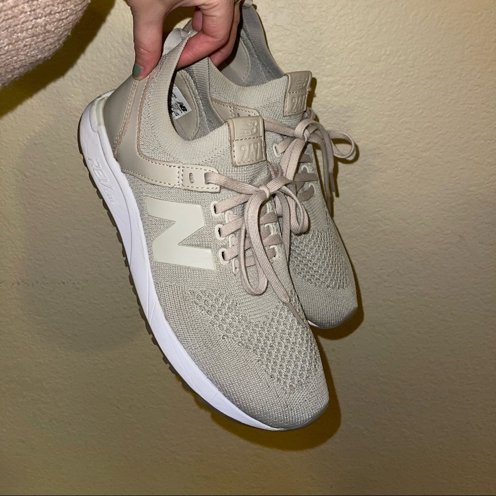 Cream/Stone New Balance Shoes 👟